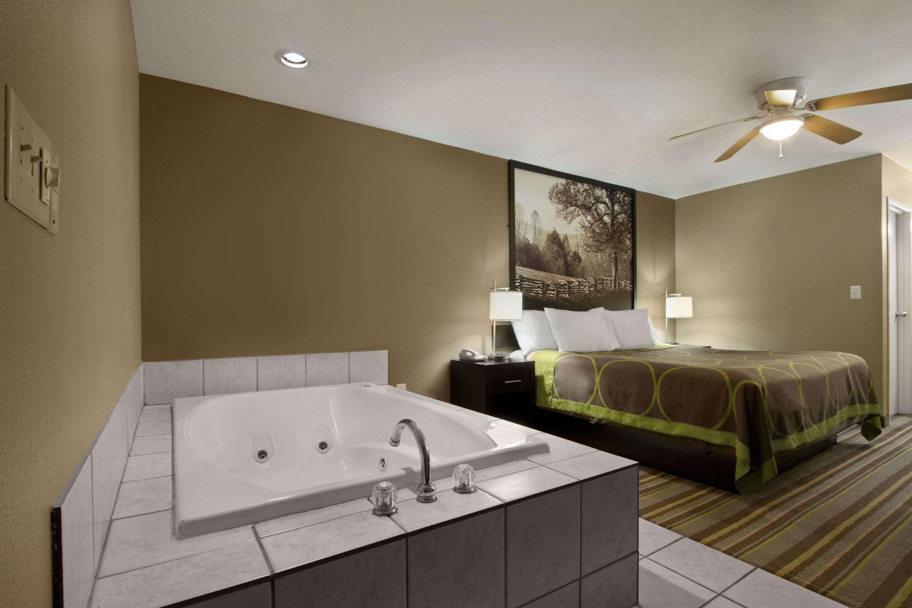 Motel Super 8 By Wyndham-Tupelo Airport Exteriér fotografie