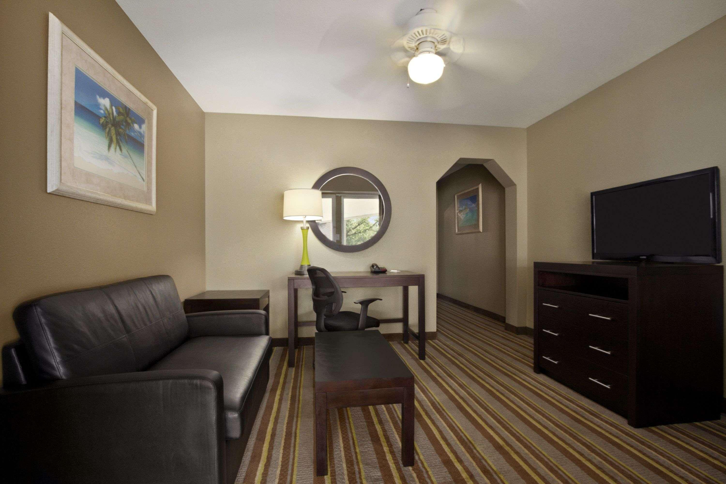 Motel Super 8 By Wyndham-Tupelo Airport Exteriér fotografie
