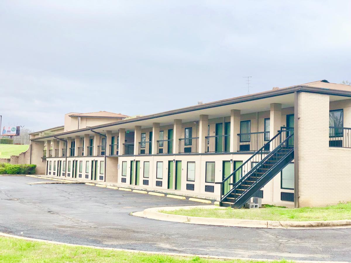 Motel Super 8 By Wyndham-Tupelo Airport Exteriér fotografie