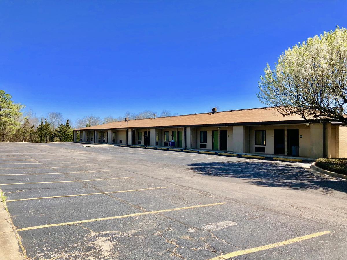 Motel Super 8 By Wyndham-Tupelo Airport Exteriér fotografie